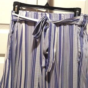 Truth NYC  striped cropped pants M